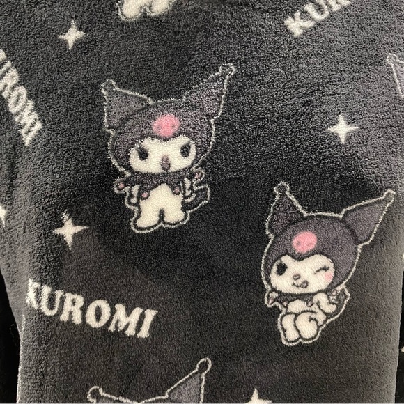 KUROMI by Sanrio Plush Cozy Crewneck Top All Over Print Size M - Picture 14 of 16